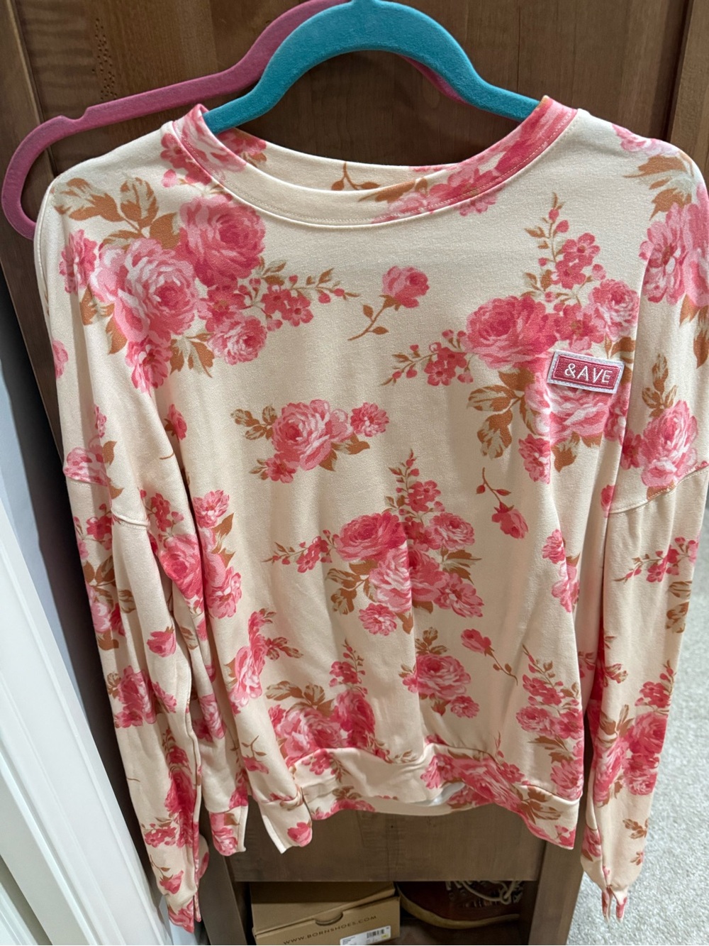 Ampersand Avenue
University SideSlit Pullover - Petal Season size XL